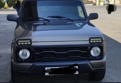 VAZ (Lada) 4x4 Niva: 1.7 l 2014 il 110000 km Ofrouder/SUV — Naxçıvan