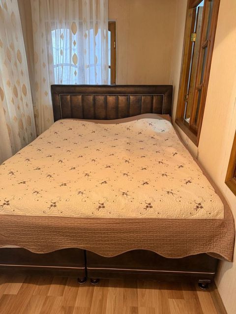 Künc divan, İşlənmiş, Açılan, Bazasız — Bərdə
