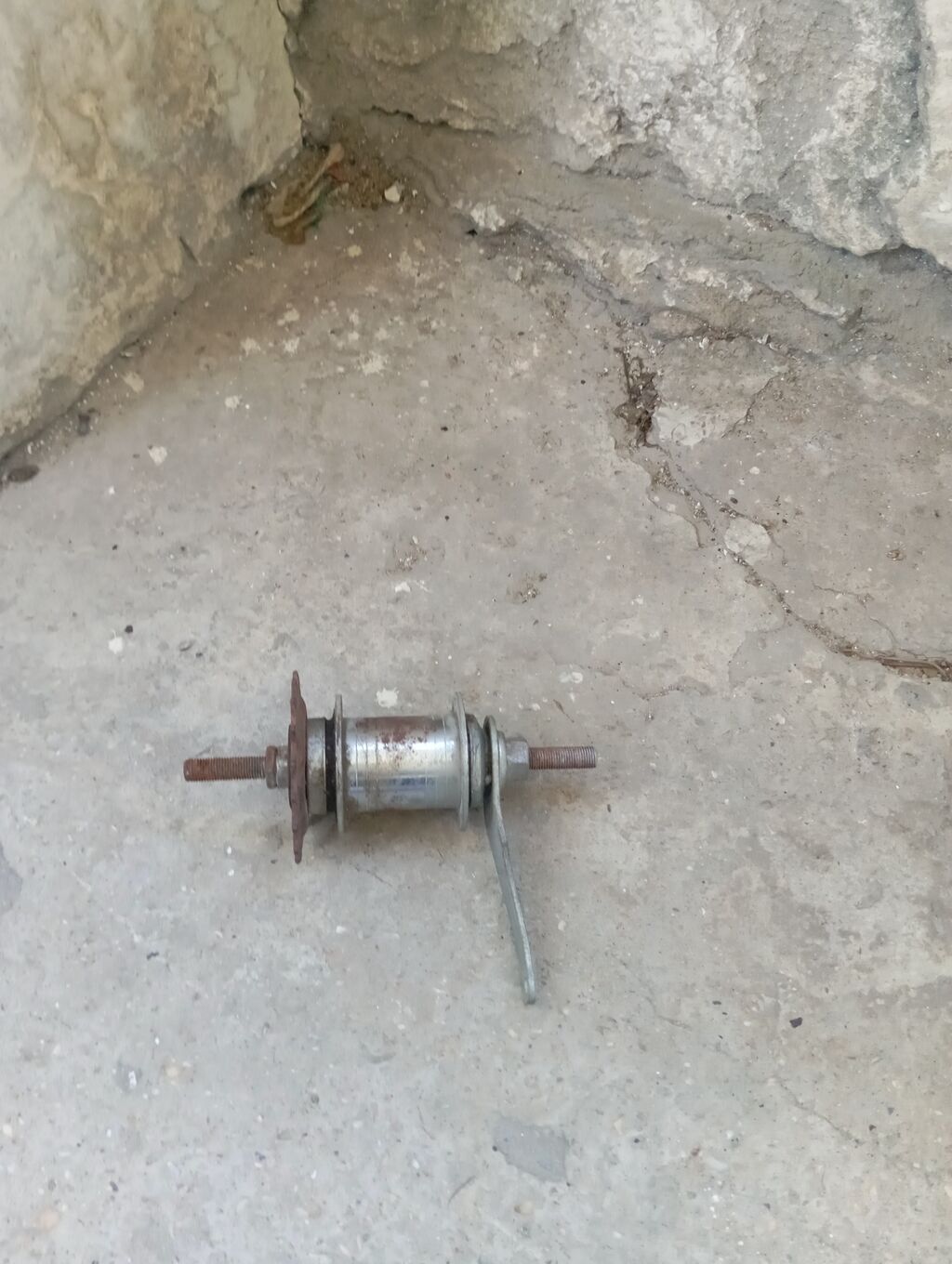 Real alıcıya endirim olacaq Tərkib: - Konuslu-dişli qullu (gövdəyə — Ehtiyat hissələri və aksesuarlar, Digah (8)