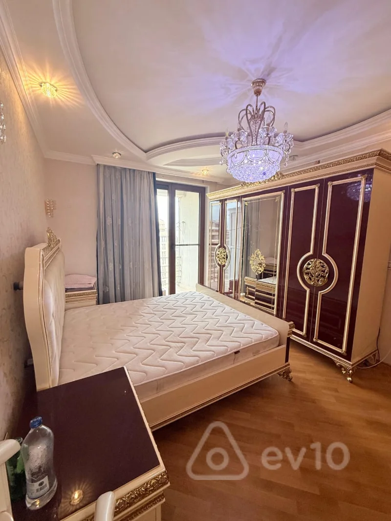 3 otaqlı mənzil, 137 m², Tələt Şıxaliyev küçəsi — kirayə — Mənzil, Bakı (8)