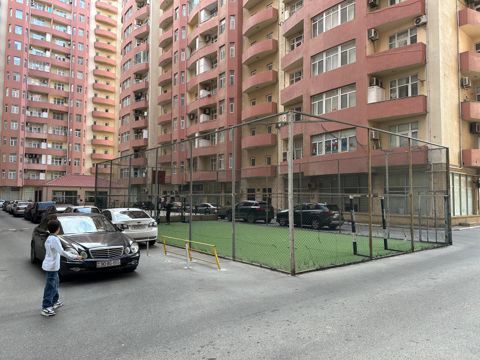 Satılır 3 otaqlı yeni tikili 130 m² — Bakı