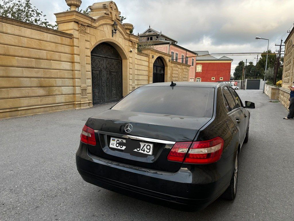 Mercedes E 220, 2.1 L, 2010 il, 287 000 km — Avtomobillər, Bakı (5)