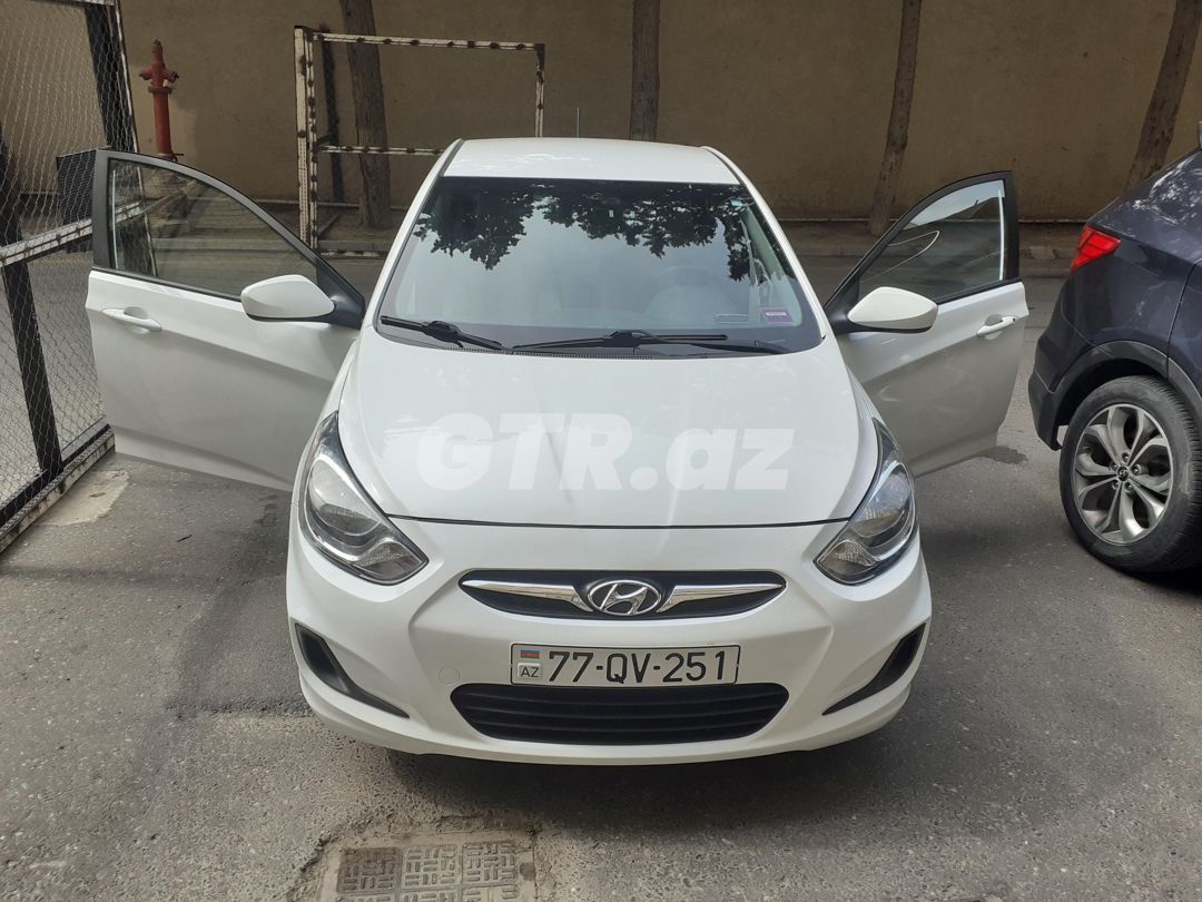 Hyundai Accent 1.6 L, 2016, 90 000 km 77-QV-251 — Avtomobillər, Bakı