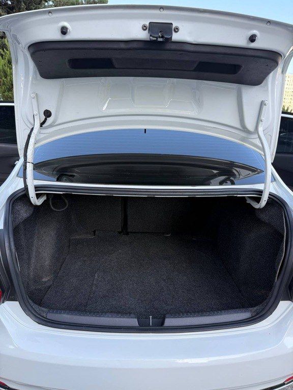 Volkswagen Polo, 1.6 L, 2019 il, 87 600 km — Avtomobillər, Bakı (10)