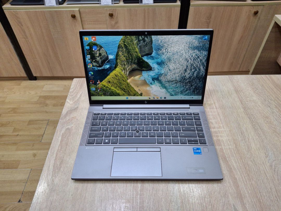 HP Zbook firefly 14 G8 i5 1135G7 16gb Ram 256GB — Noutbuklar, Bakı (2)