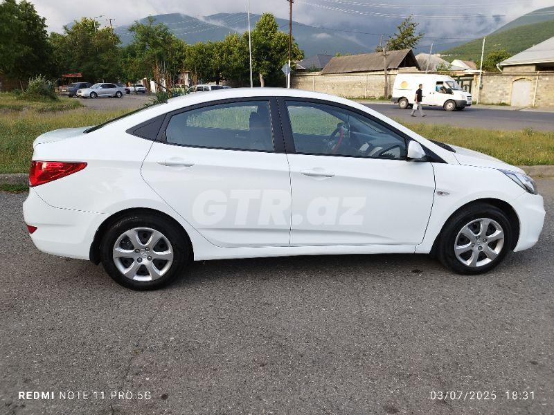 Hyundai Accent 1.4 L, 2013, 183 563 km — Avtomobillər, Şəki (3)