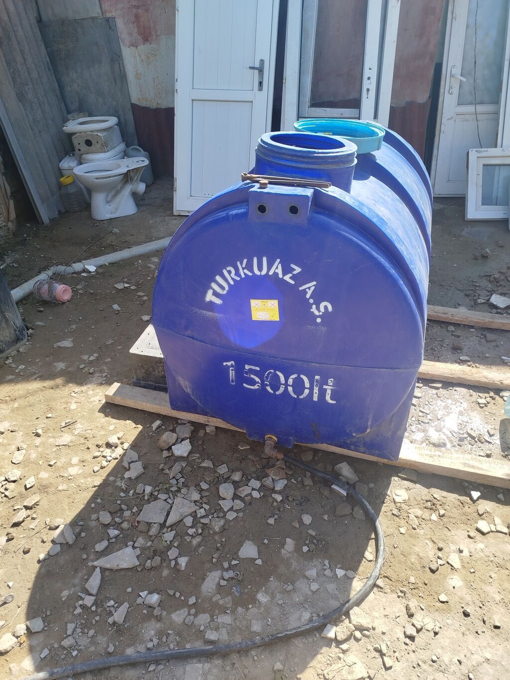 Su çəni – Turkuaz A.Ş., 1500 litr - Həcm: 1500 lt (üzərində qeyd — Su çənləri, kanisterləri, bochkalar, Bakı (5)