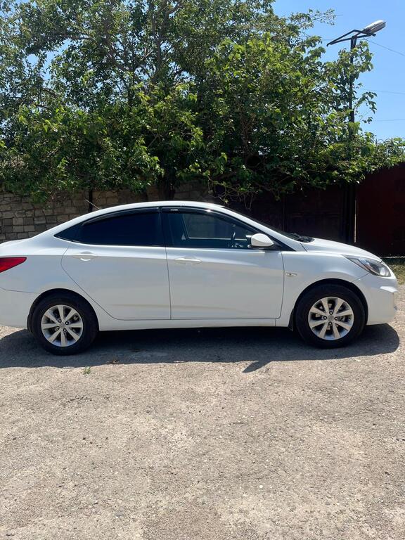 Hyundai Accent, 1.4 L, 2011 il, 211 000 km 77-MZ-093 — Avtomobillər, Bakı (4)