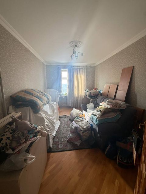 Satılır 4 otaqlı köhnə tikili 100 m² — Bakı