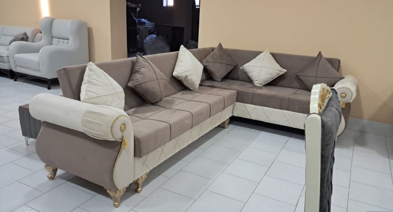 Künc divan, Qarışıq rəng — Bakı