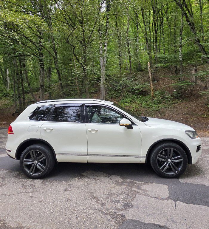 Volkswagen Touareg, 4.1 L, 2011 il, 210 000 km 90-ZA-548 — Avtomobillər, Bakı (5)