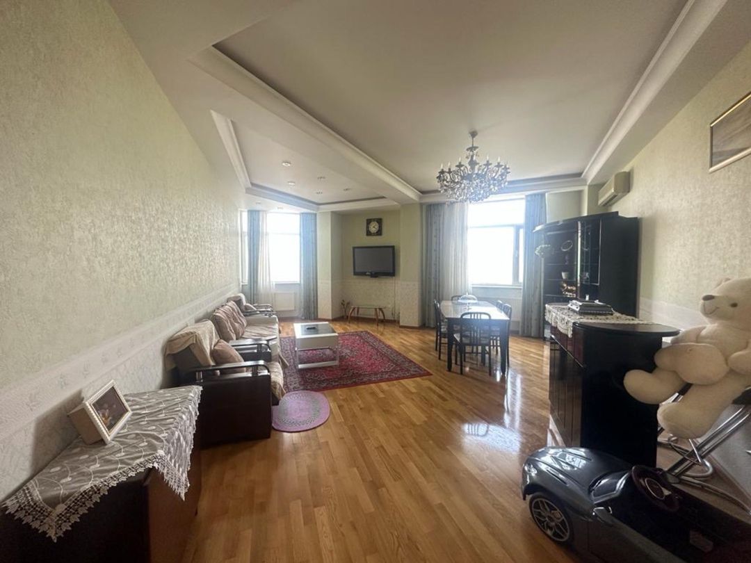 İcarəyə verilir 3 otaqlı yeni tikili 180 m² — Mənzil, Bakı (4)