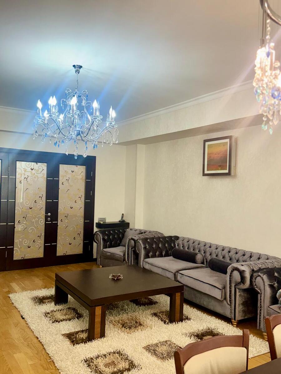 İcarəyə verilir 4 otaqlı yeni tikili 200 m² — Mənzil, Bakı (12)