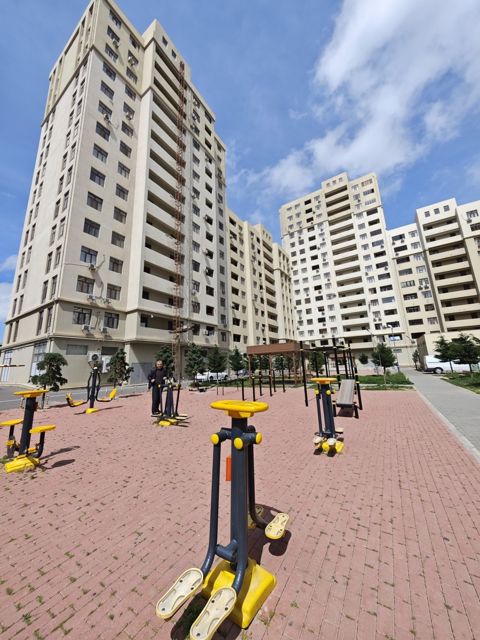 Satılır 4 otaqlı yeni tikili 100 m² — Bakı