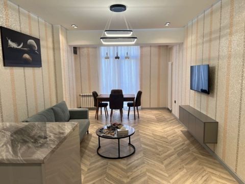 İcarəyə verilir 2 otaqlı yeni tikili 70 m² — Bakı