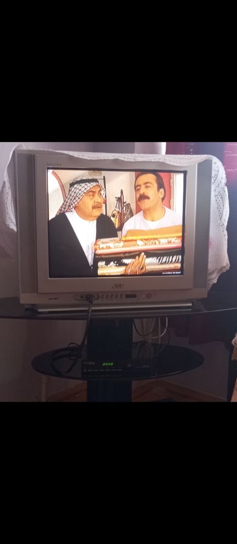 JVC 21" kineskop televizor Dvb-t qutusu aparatla biyerdə satıram ünvan — Bakı
