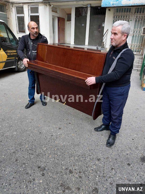 Pianino və röyalların daşınması — Mallar, Bakı