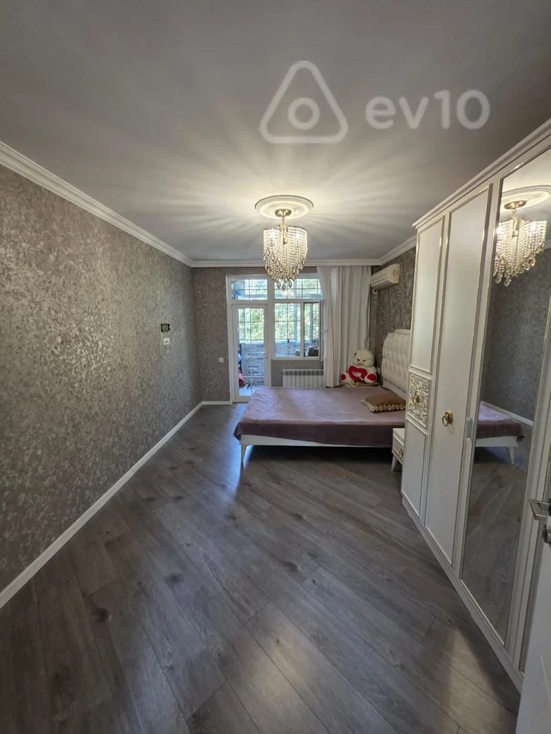 3 otaqlı mənzil, 70 m², Nefçilər metrosunun yaxınlığında, 210 və 220 nömrəli məktəblərin, 8 KM Bazarının yanı — Mənzil, Bakı (8)
