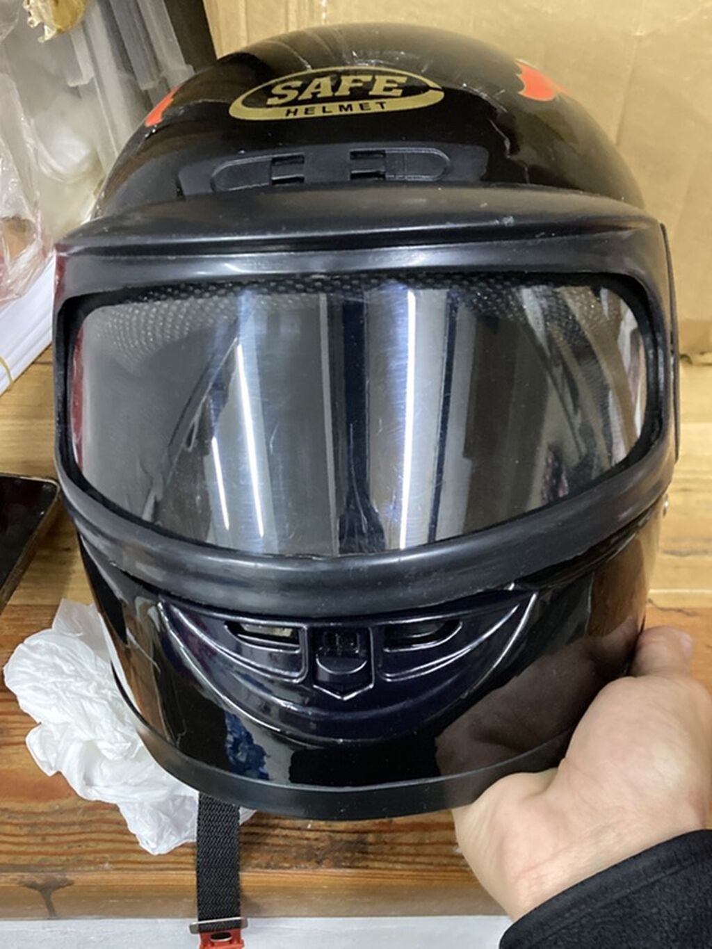 Yenidi istifadə edimir deyə satılır Məhsul: Safe Helmet tam üzlü — Motosiklet geyimi, Bakı (6)