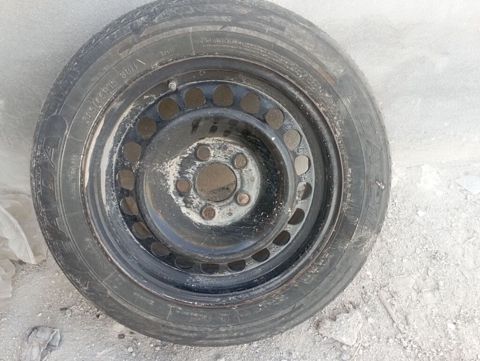185/65/15 zapasqa təkərdi disk qarışıq satılır maştağadadi 35 manata — Bakı