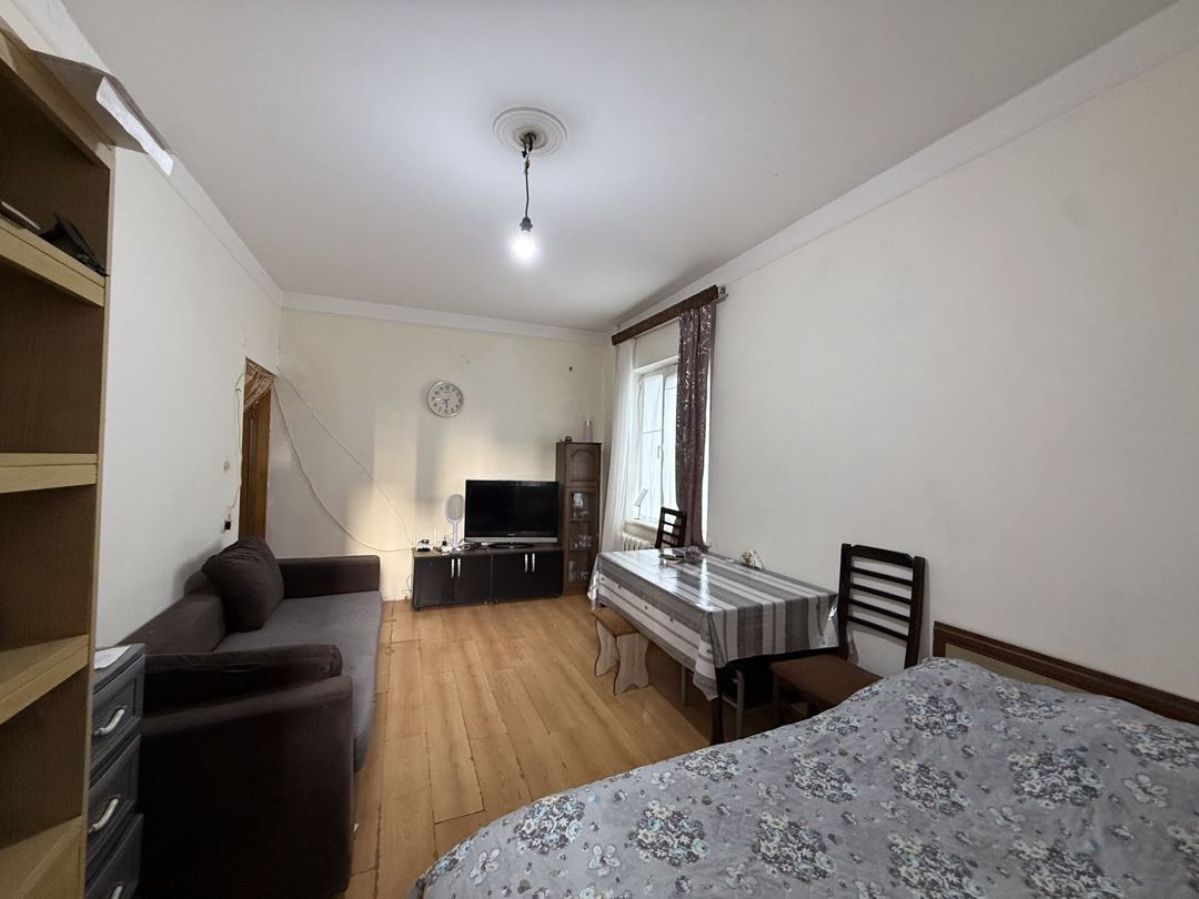 Satılır 1 otaqlı köhnə tikili 40 m² — Mənzil, Bakı (2)