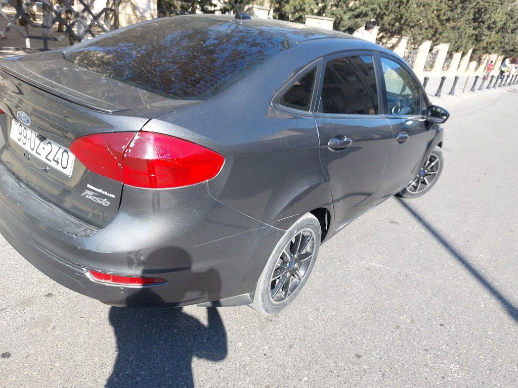 Ford Fiesta, 1.6 L, 2015 il, 104 000 km 99-UZ-240 — Avtomobillər, Bakı (6)
