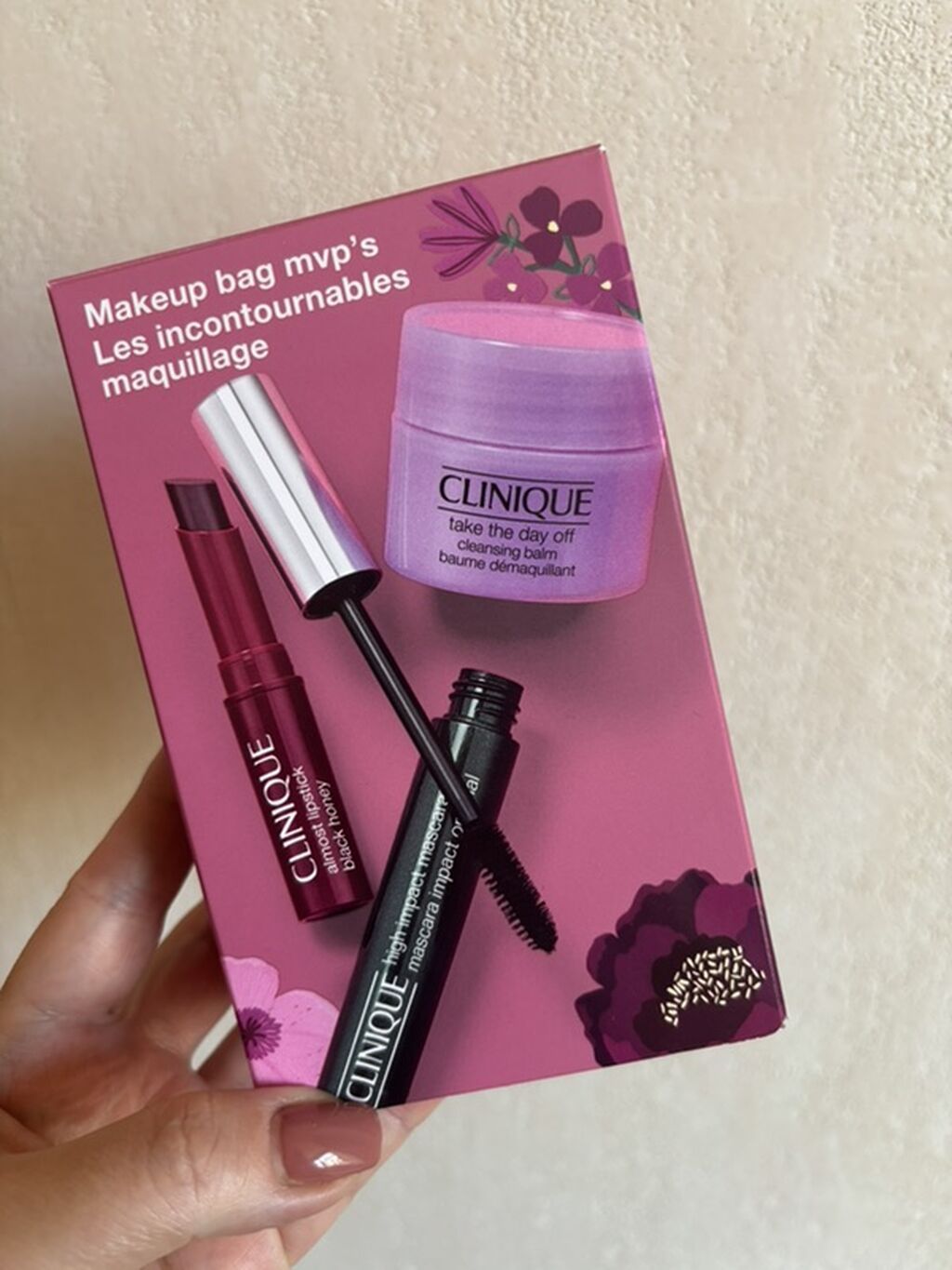 Clinique set voyage beauty alinib cresent moll coxx ucuz satilir — Kosmetik və parfüm dəstləri, Bakı