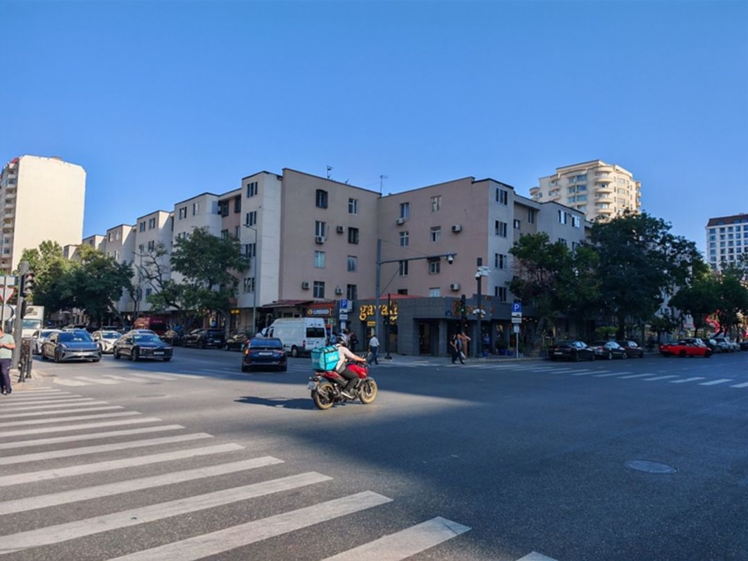 İcarəyə verilir 1 otaqlı köhnə tikili 35 m² — Mənzil, Bakı