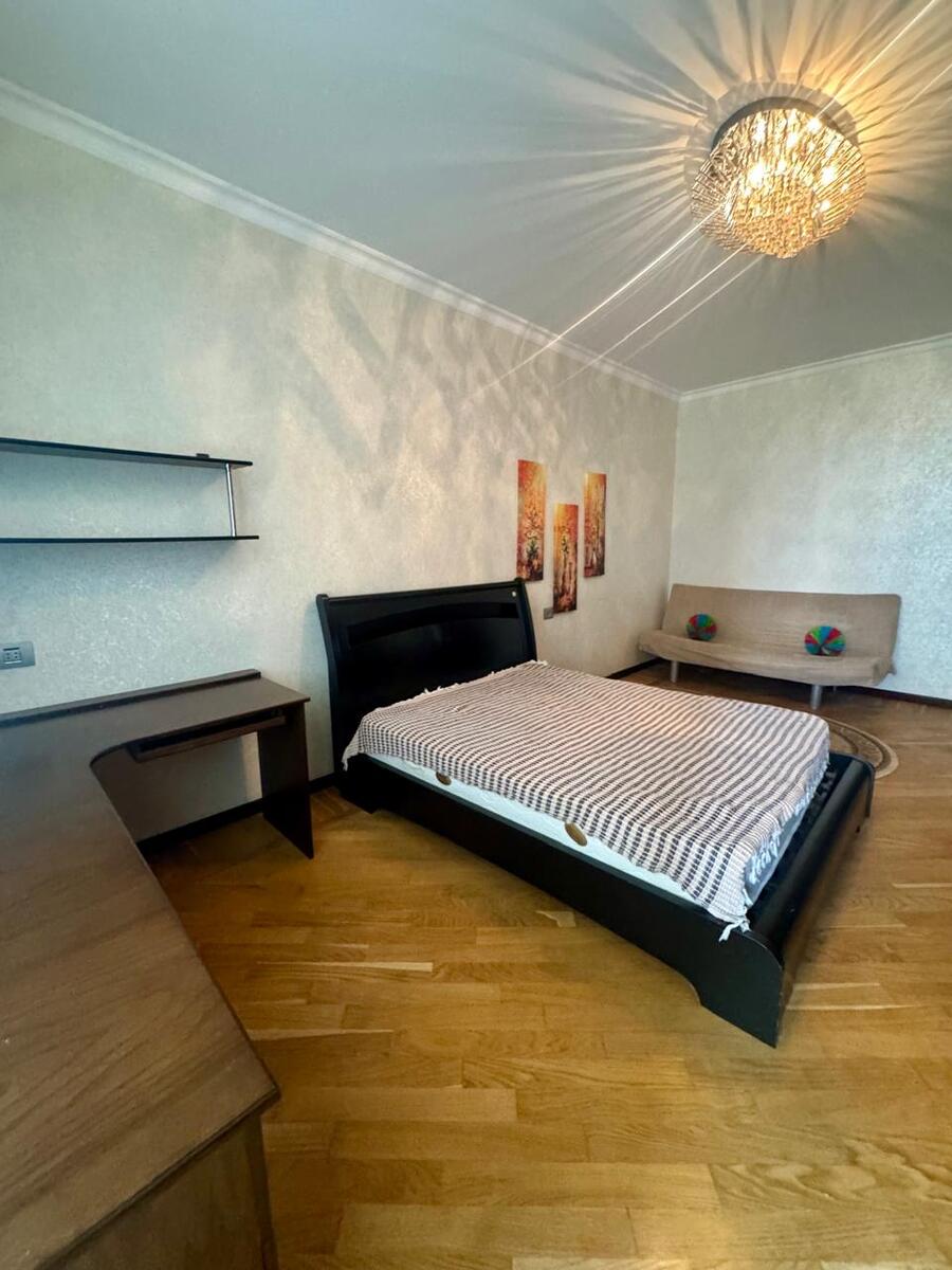 İcarəyə verilir 4 otaqlı yeni tikili 200 m² — Mənzil, Bakı (11)