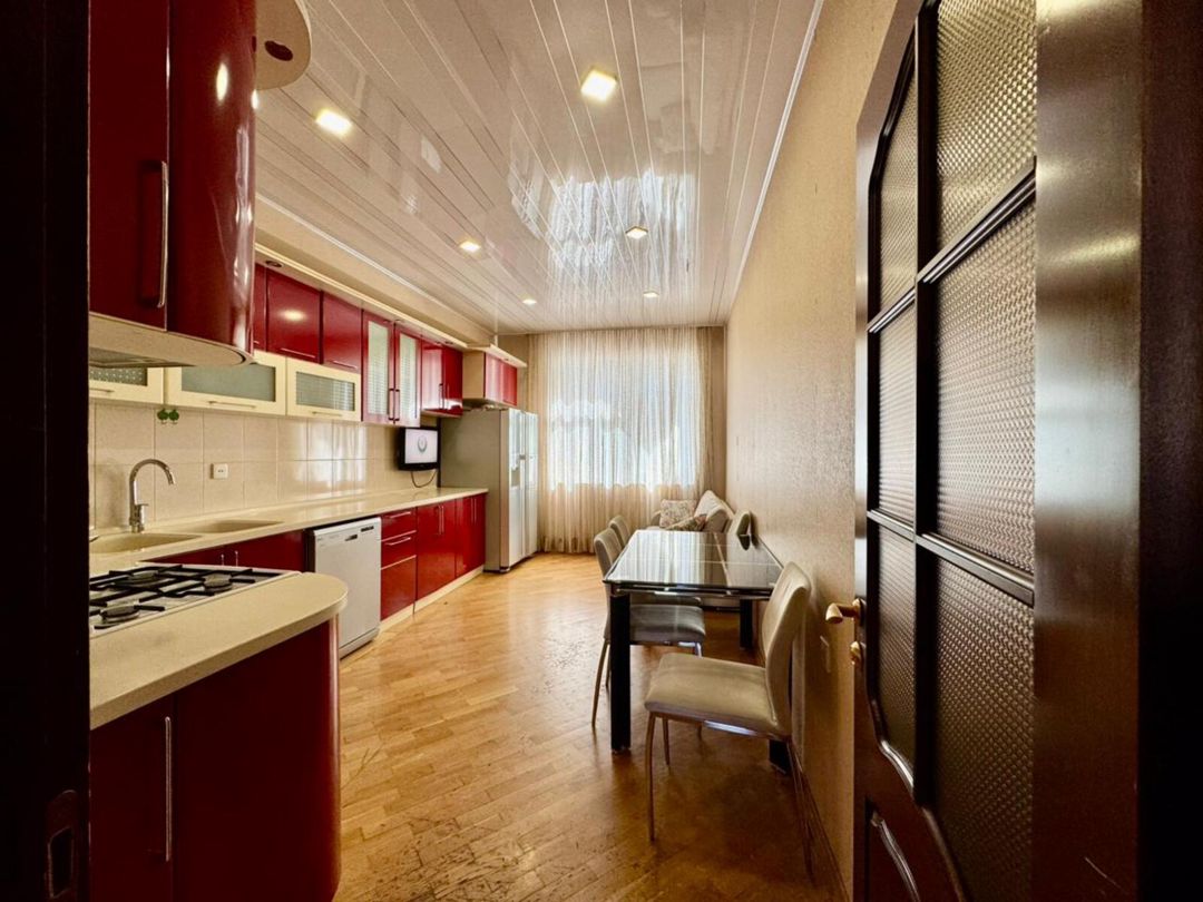 Satılır 4 otaqlı yeni tikili 190 m² — Mənzil, Bakı (7)