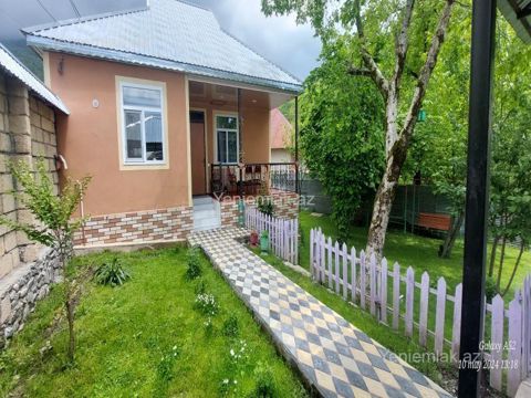 Günlük 3 otaqlı Həyət evi / Villa, 90 m², Qəbələ — Qəbələ