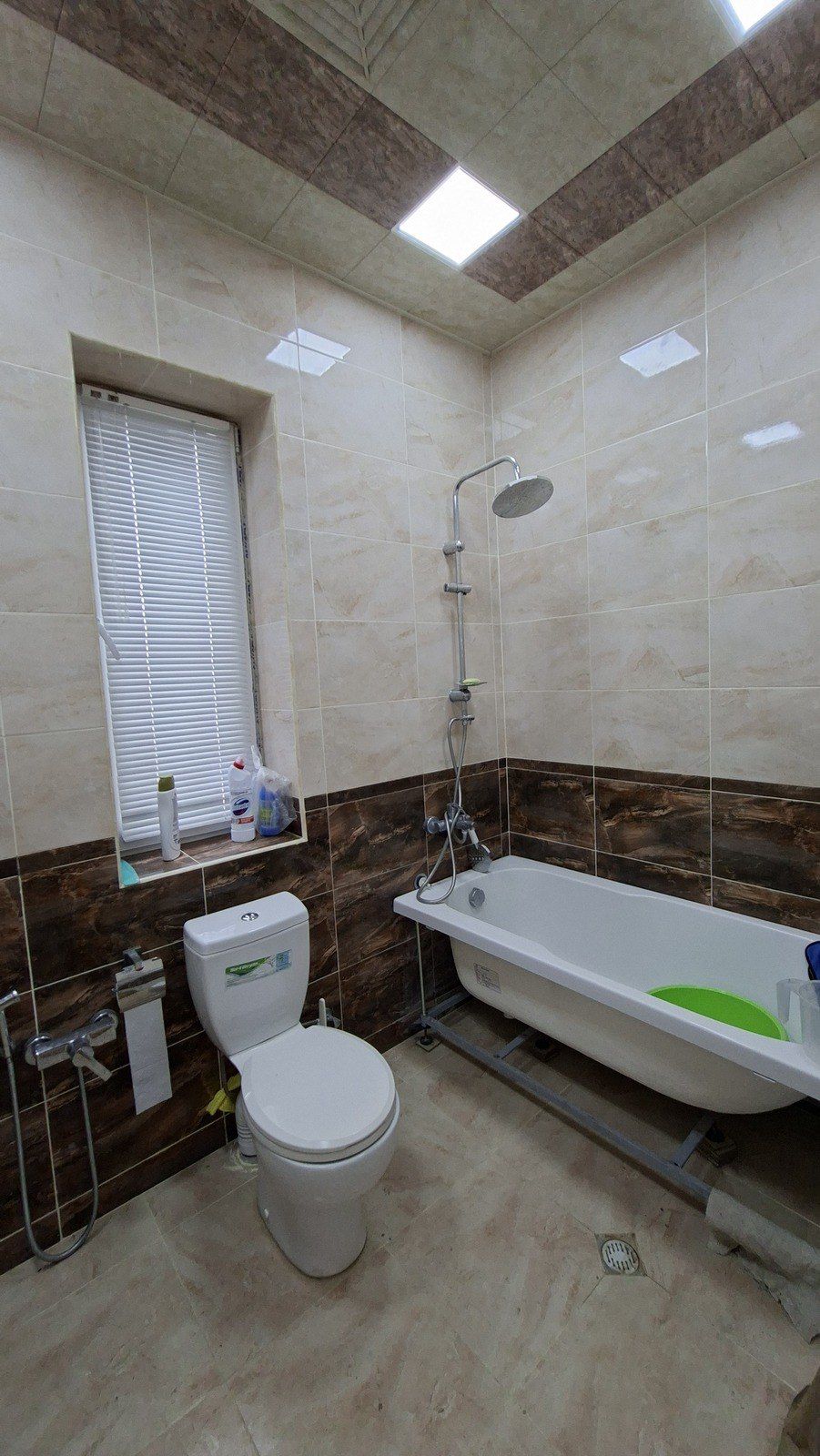 Satılır 6 otaqlı həyət evi/bağ evi 200 m² — Ev, villa, Bakı (3)