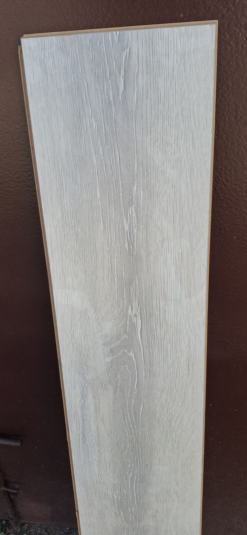Laminat usten cixma yaxsi vezziyetdir 50 kv var 1.25 sm 20 sm 1 kv — Döşəmə örtükləri, Digah (2)