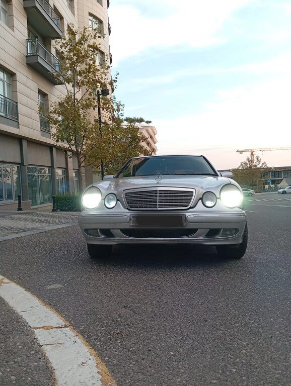 Mercedes E 220, 2.2 L, 2000 il, 555 000 km — Avtomobillər, Bakı (4)