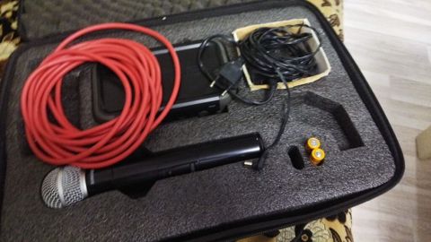 İşlənmiş Simsiz (Bluetooth) Mikrofon Shure, Pulsuz çatdırılma — Neftçala