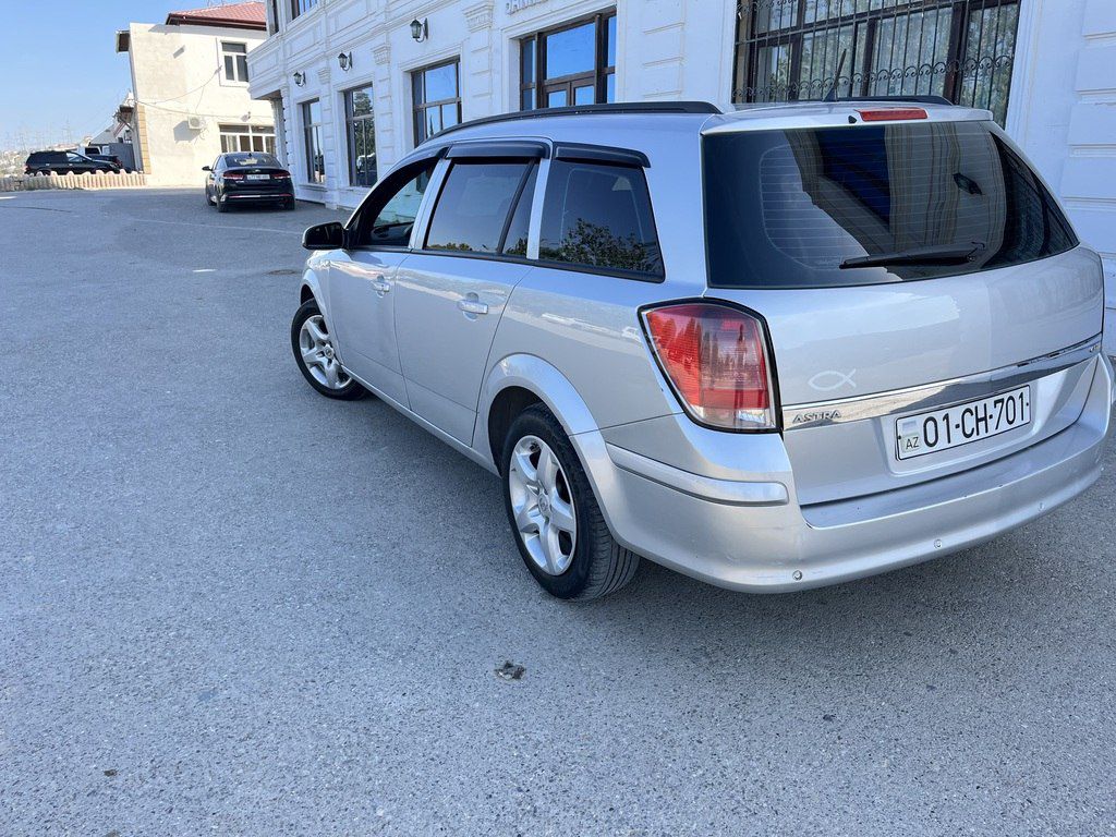 Opel Astra, 1.3 L, 2005 il, 350 000 km 01-CH-701 — Avtomobillər, Bakı (5)