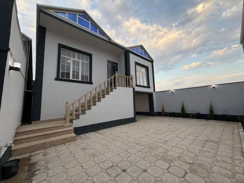 Satılır 4 otaqlı həyət evi/bağ evi 120 m² — Bakı