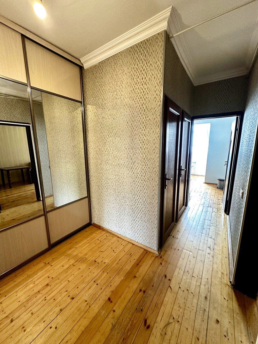 Satılır 2 otaqlı köhnə tikili 65 m² — Mənzil, Bakı (5)