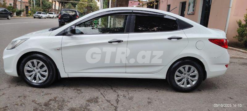 Hyundai Accent 1.4 L, 2013, 250 587 km — Avtomobillər, Qazax (3)