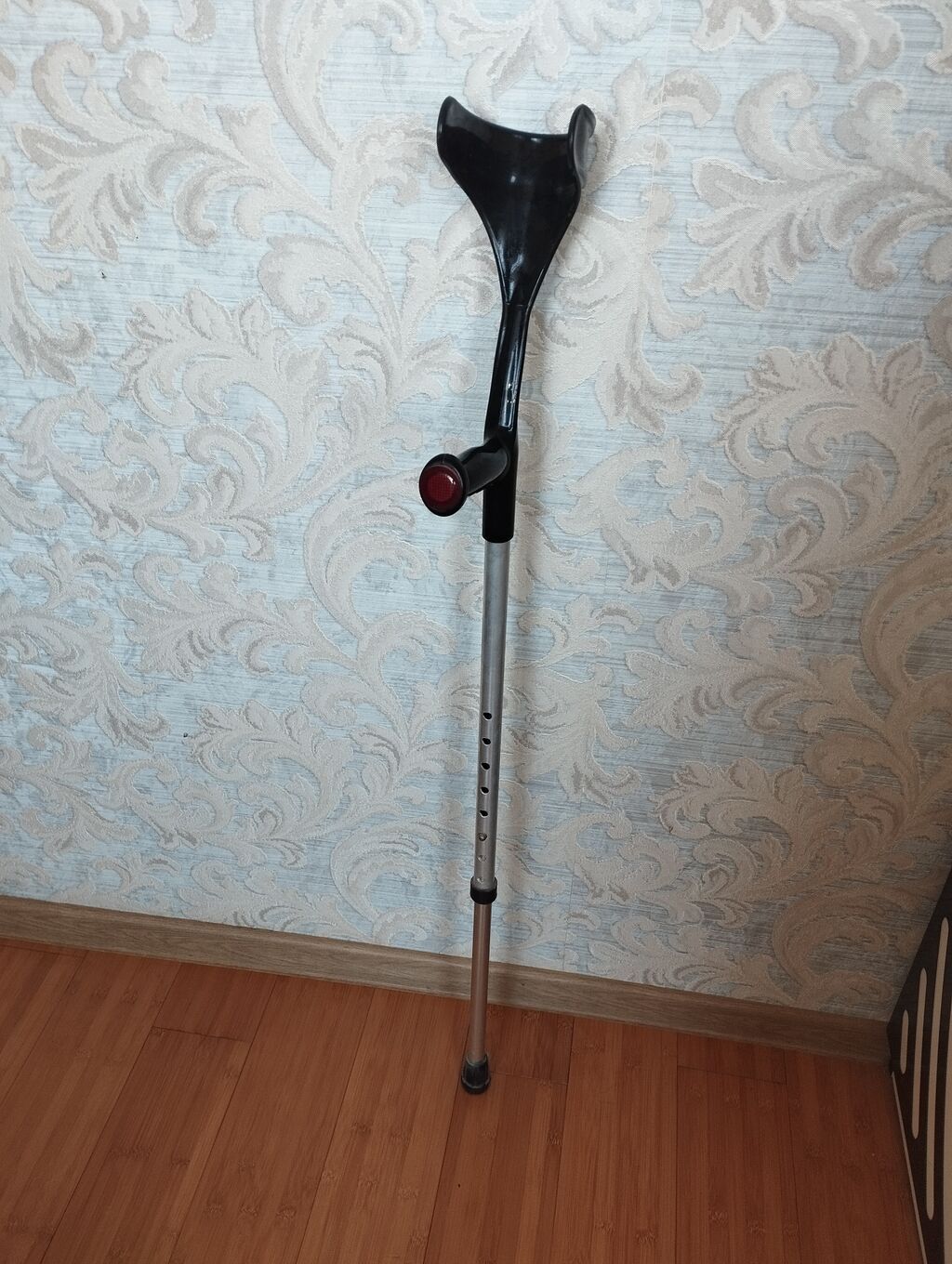 Dirsəkaltı qoltuqağacı (1 ədəd) - Model: ön qollu (dirsəkaltı) tip — Kürəklər və yürüyüş aparatları, Digah (4)