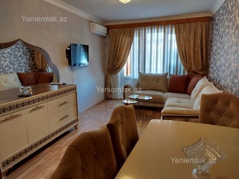 Satılır 2 otaqlı Bina evi menzil (Köhnə tikili), 50 m², 8-ci mikrorayon — Sumqayıt