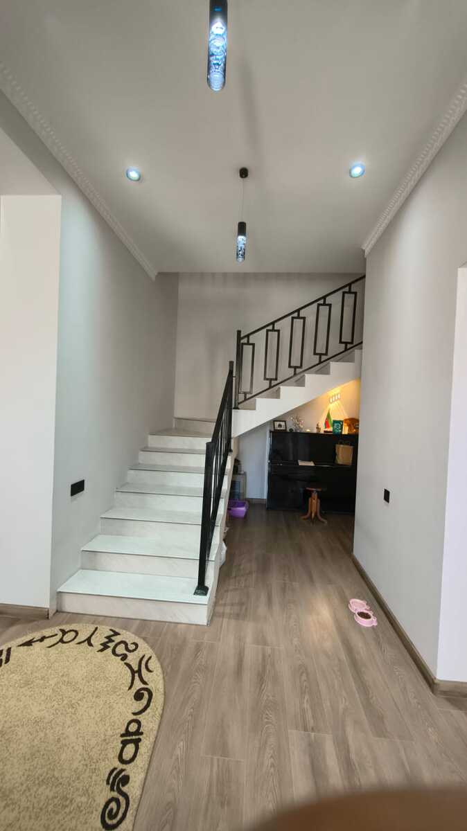 Satılır 4 otaqlı həyət evi/bağ evi 200 m² — Ev, villa, Bakı (12)
