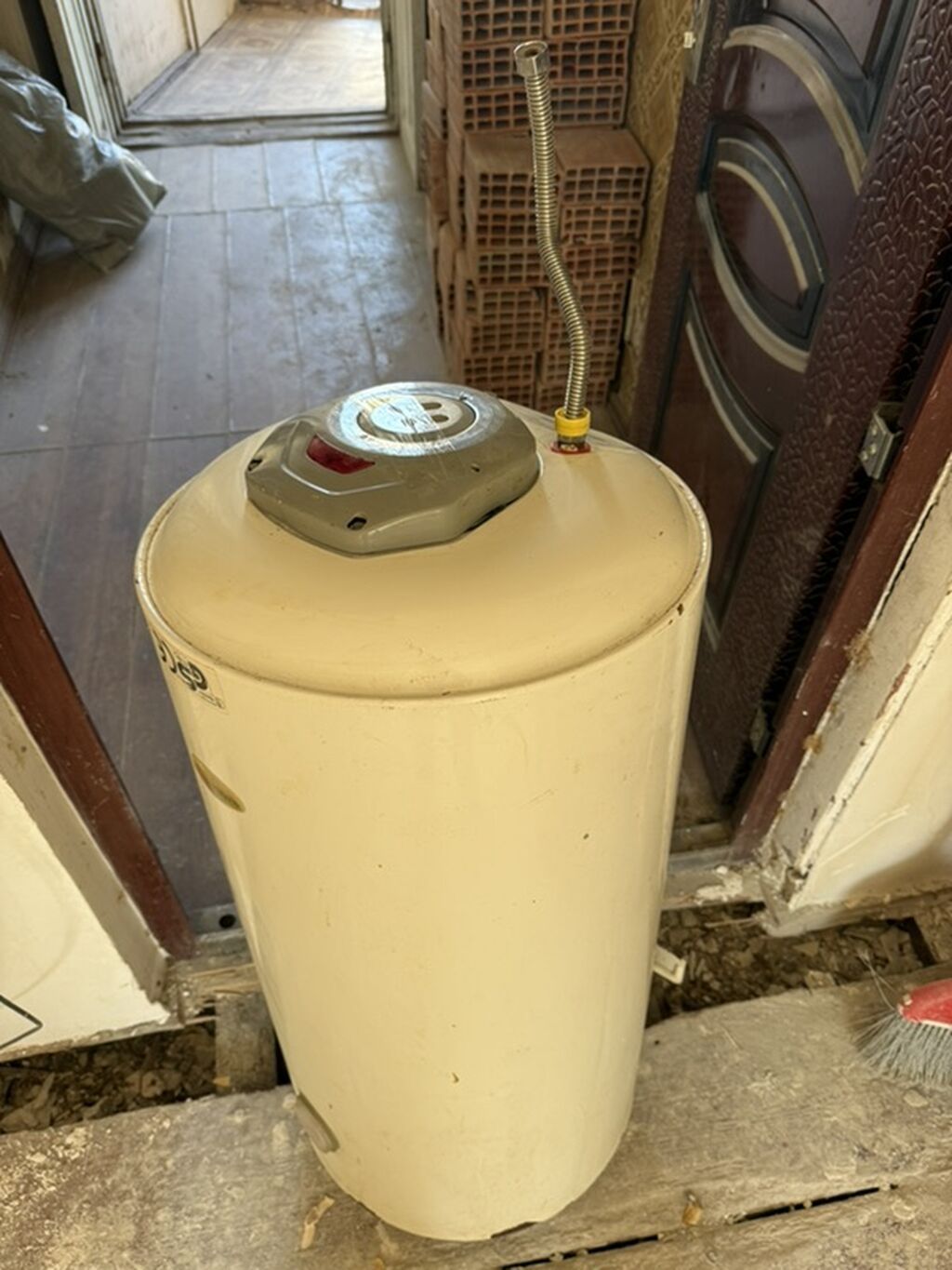 Aqua Hot elektrik su qızdırıcısı (boiler) - Silindrik gövdə, şaquli — Su qızdırıcılar, Xırdalan (6)