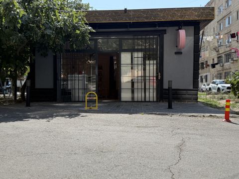 Satılır obyekt 40 m² — Bakı