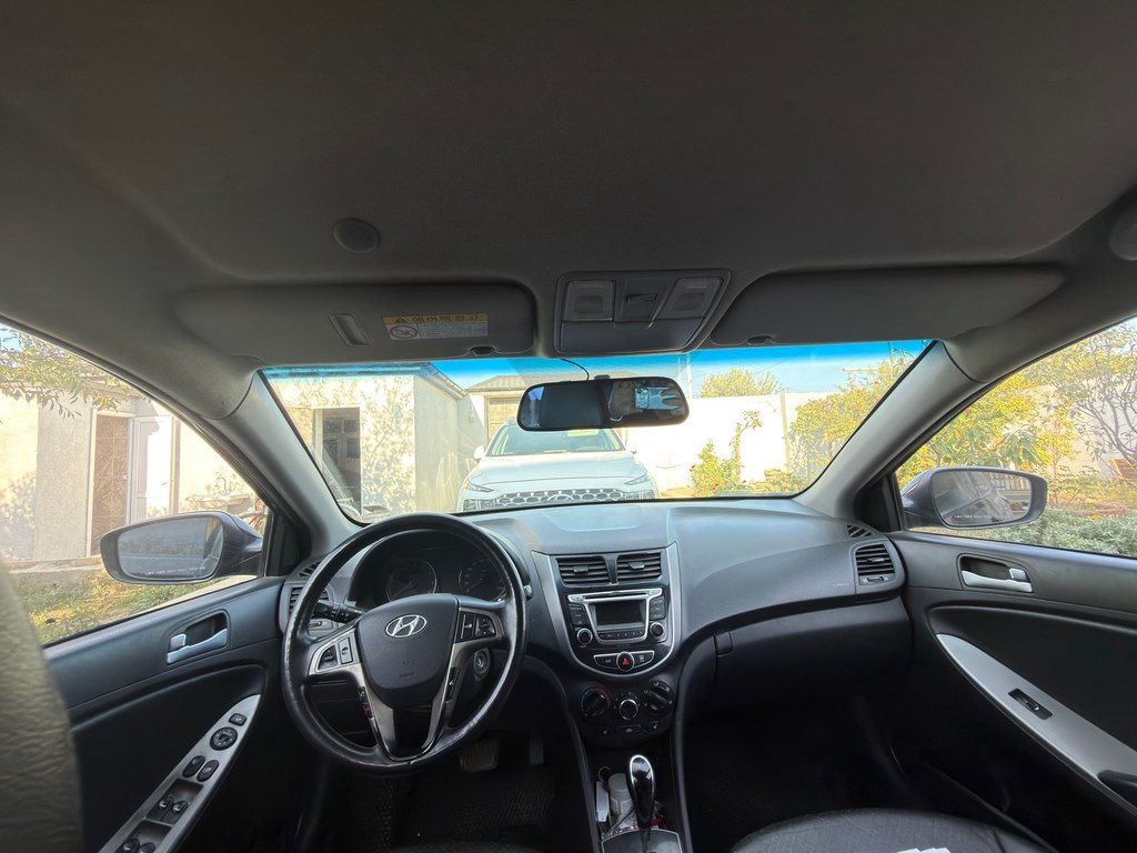 Hyundai Accent, 1.4 L, 2014 il, 247 000 km 77-NP-505 — Avtomobillər, Bakı (3)