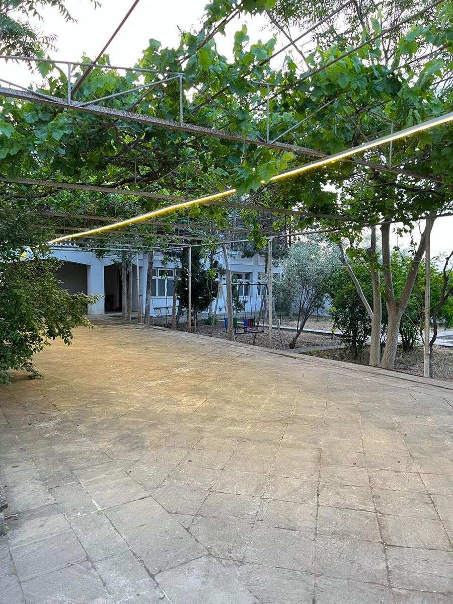 Satılır 5 otaqlı həyət evi/bağ evi 250 m² — Ev, villa, Bakı (2)