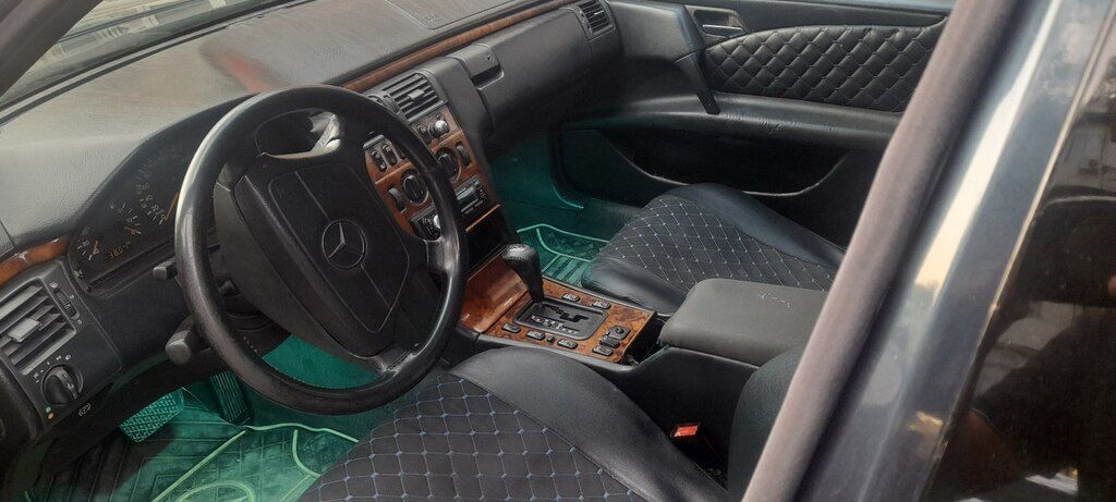 Mercedes E 230, 2.3 L, 1997 il, 285 367 km — Avtomobillər, Bərdə (3)