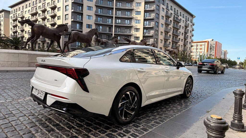 Kia K5, 2.0 L, 1.6 kWh, 2025 il, 8 427 km 77-OH-531 — Avtomobillər, Bakı (4)