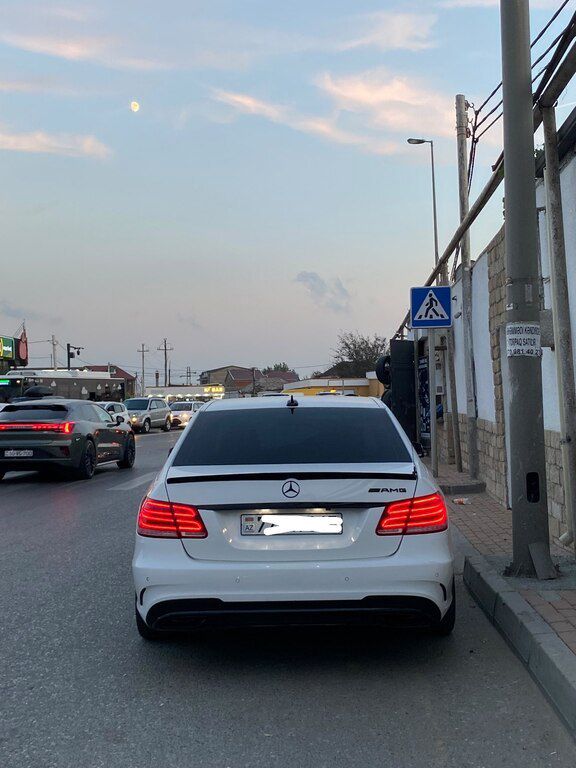 Mercedes E 250, 2.0 L, 2014 il, 299 220 km — Avtomobillər, Bakı (4)