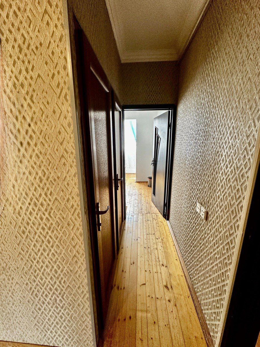 Satılır 2 otaqlı köhnə tikili 65 m² — Mənzil, Bakı (11)